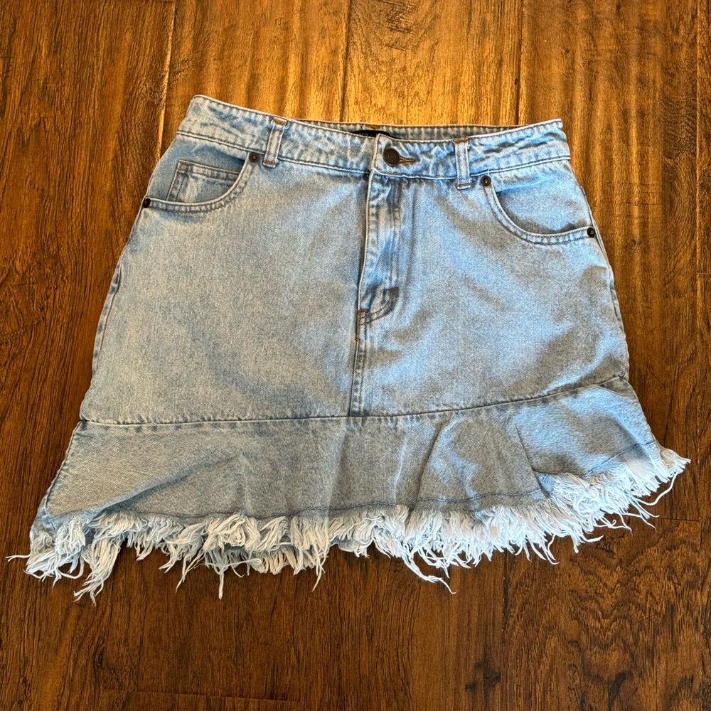 Rome’s & Juliet Couture Jeans Ruffles Mini Skirt Light Blue Size: S